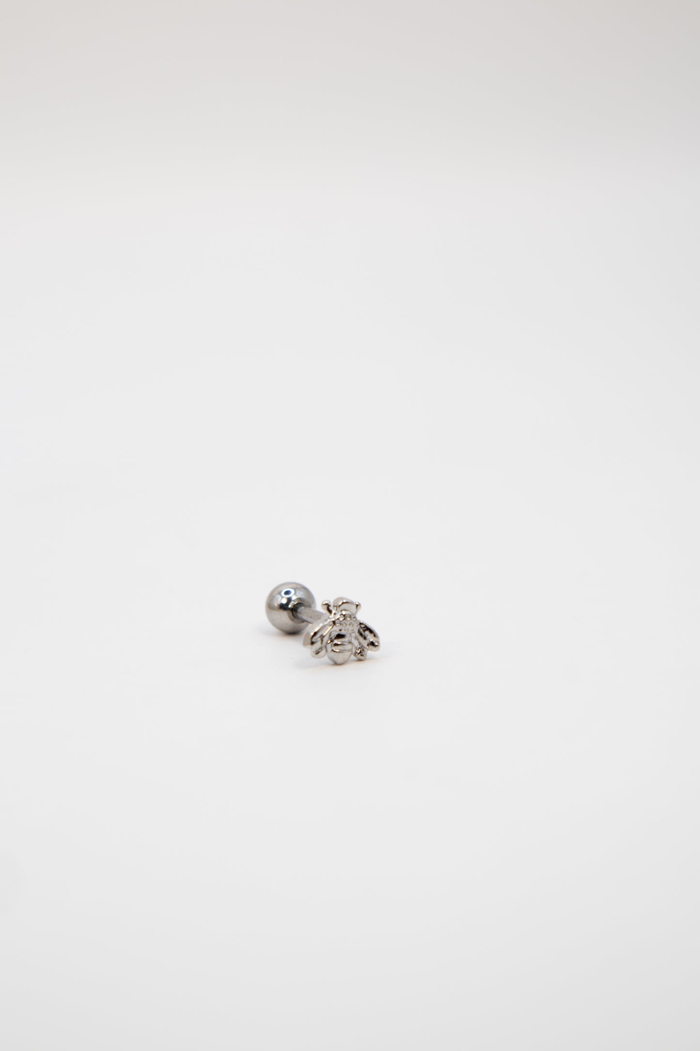 Bee Flat Back Stud