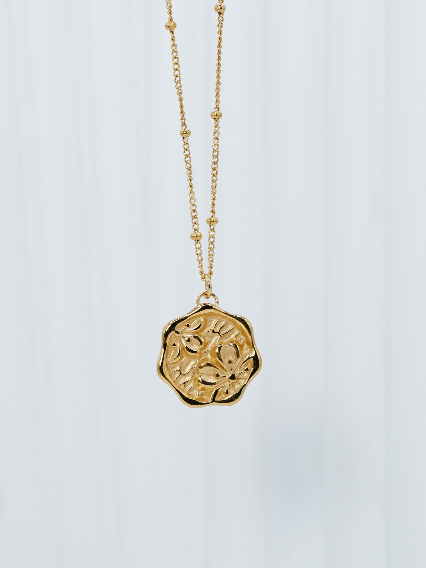 Flower Disk Necklace