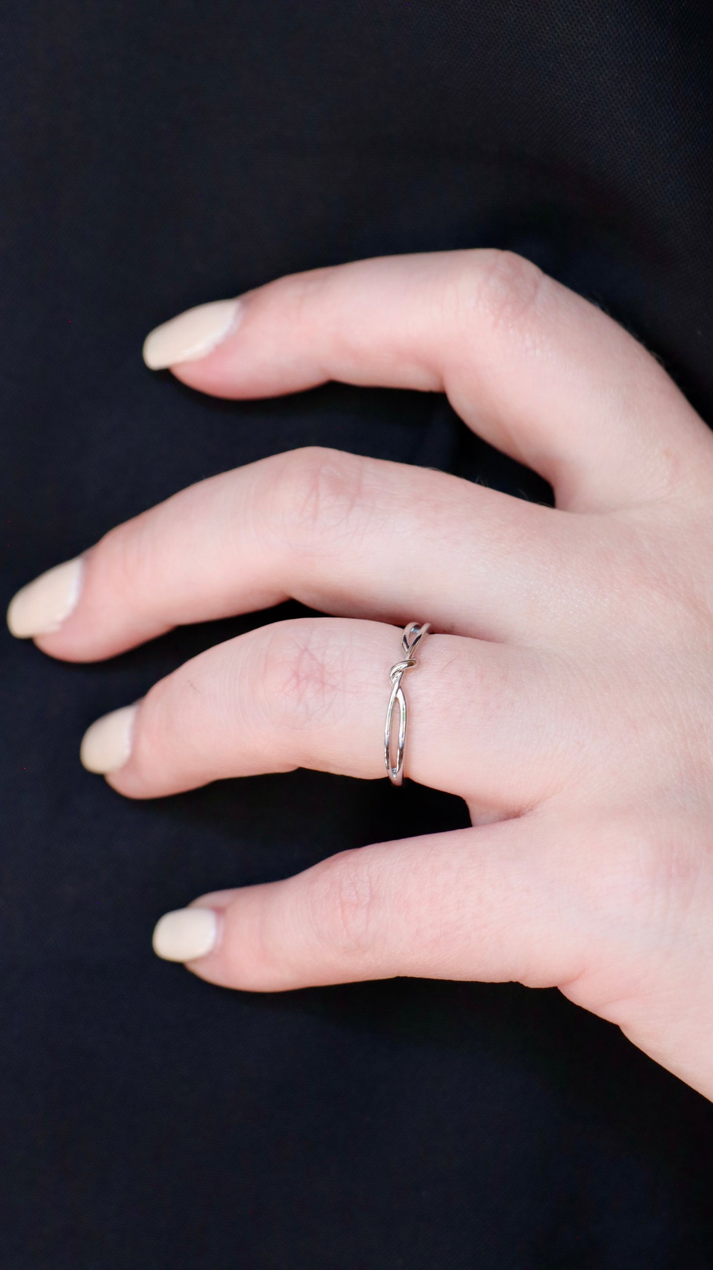 Adjustable Knot Ring