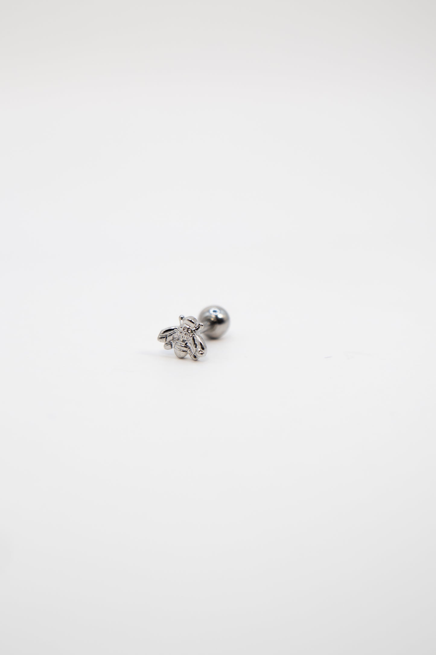 Bee Flat Back Stud