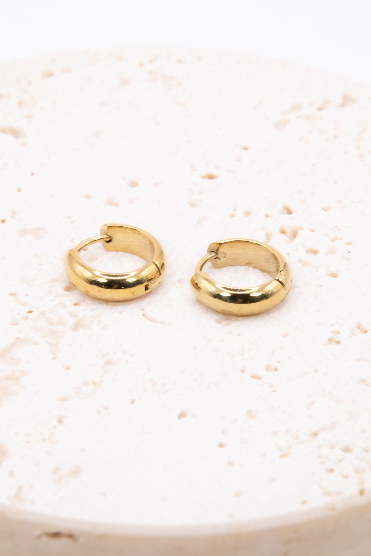 Classic Huggie Hoops