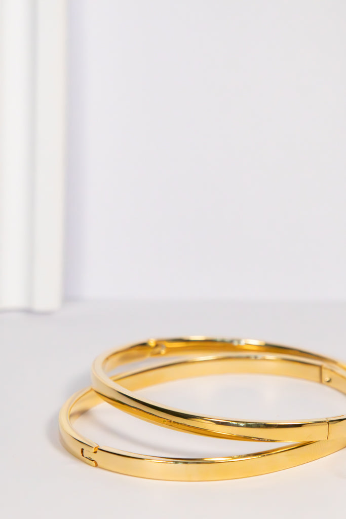 Gold Clip Bangle