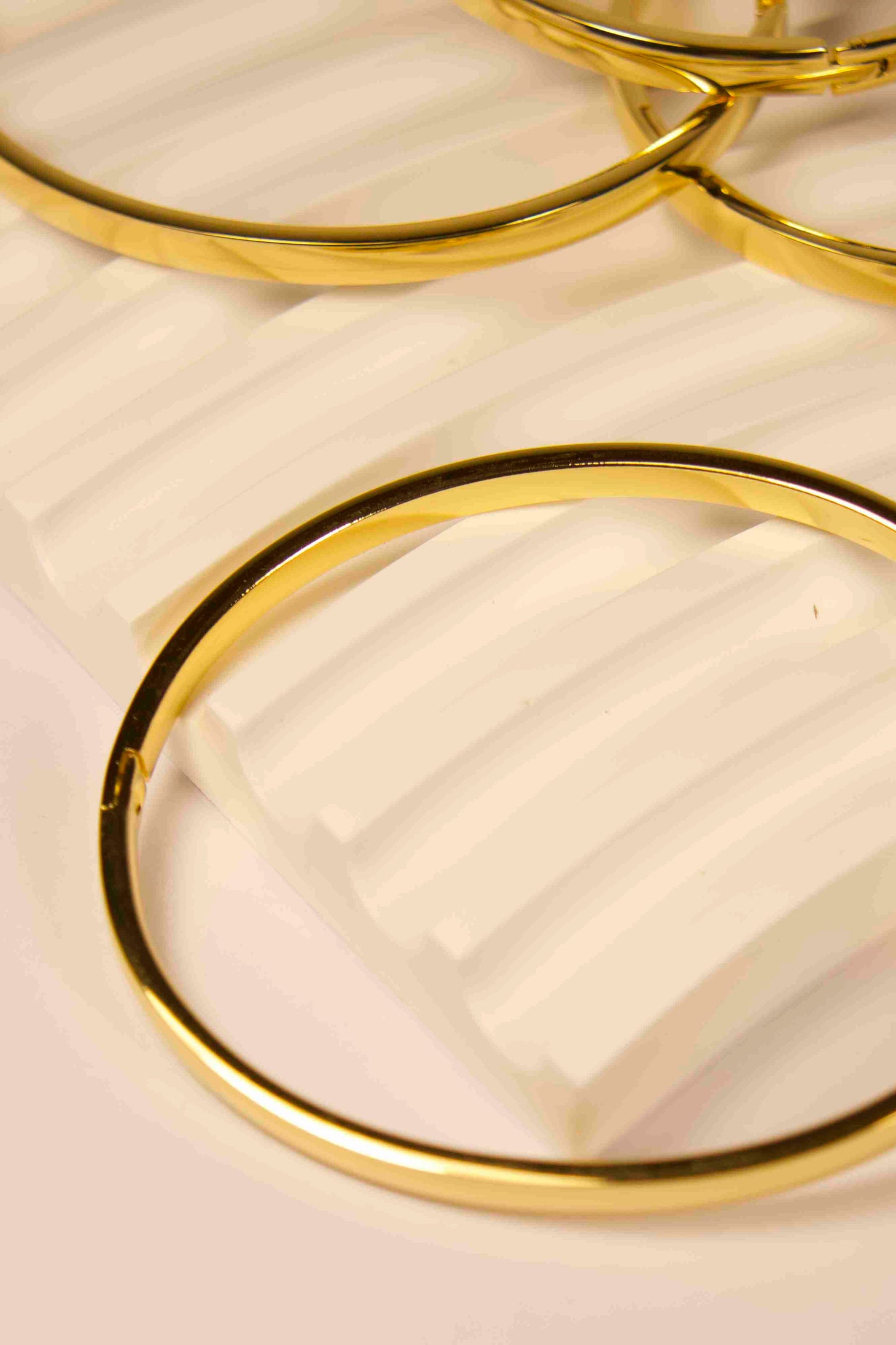 Gold Clip Bangle