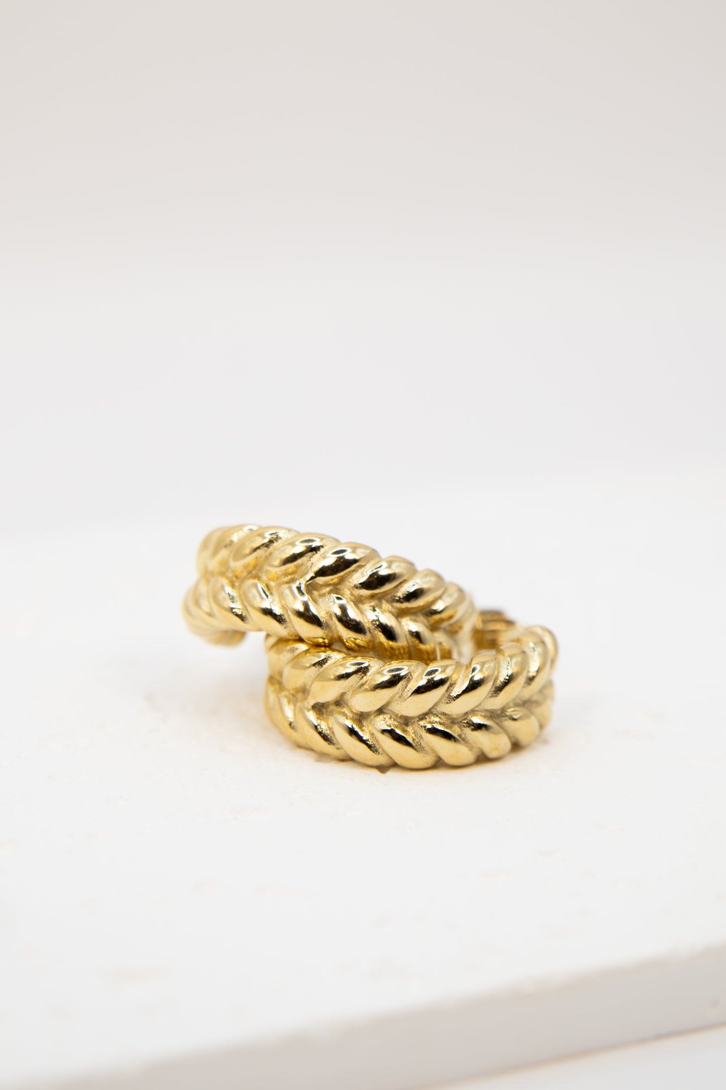 Zoe Hoops
